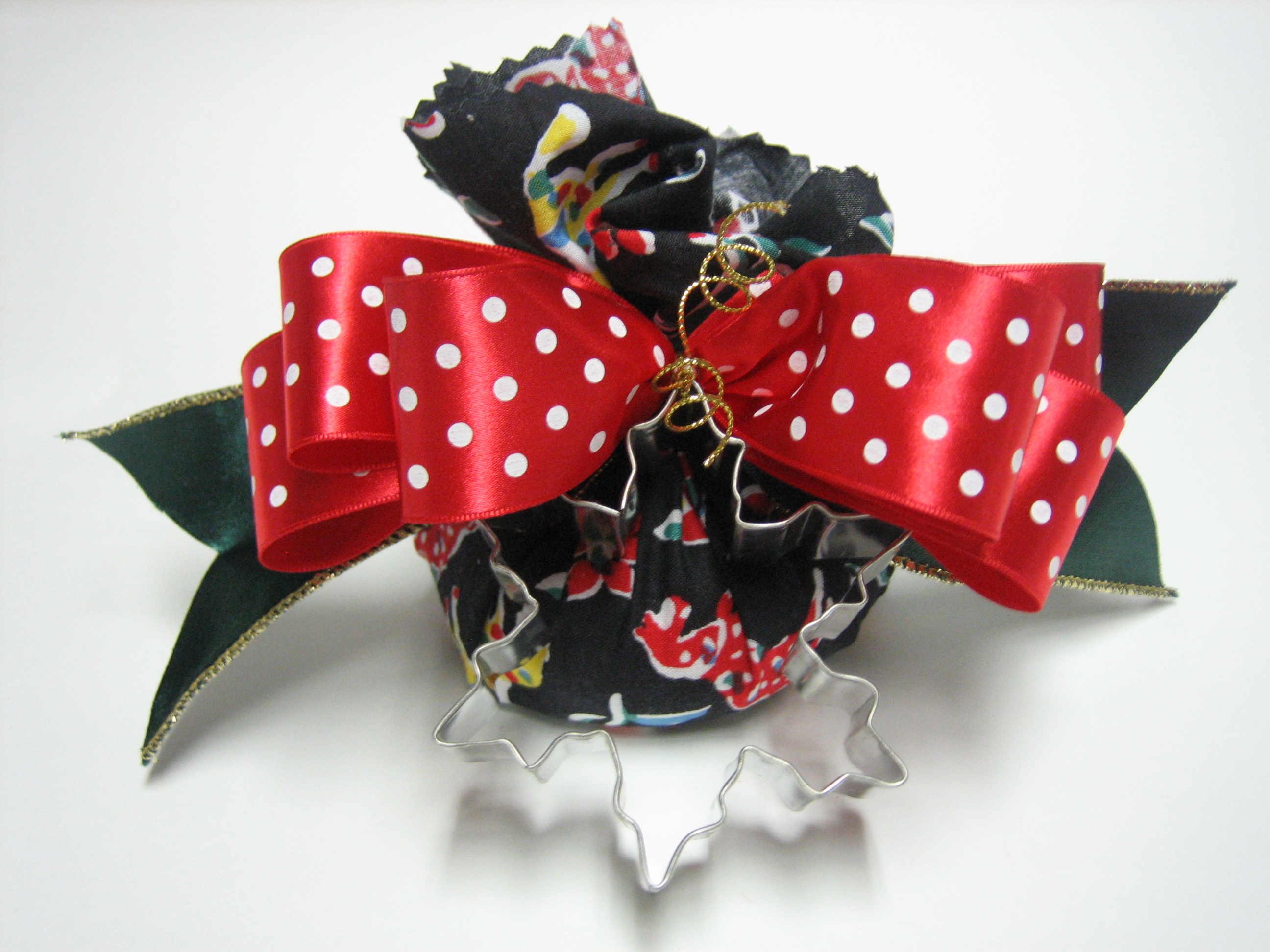 Play Dough Gift - Make Gift Bows with Bowdabra bow maker tool