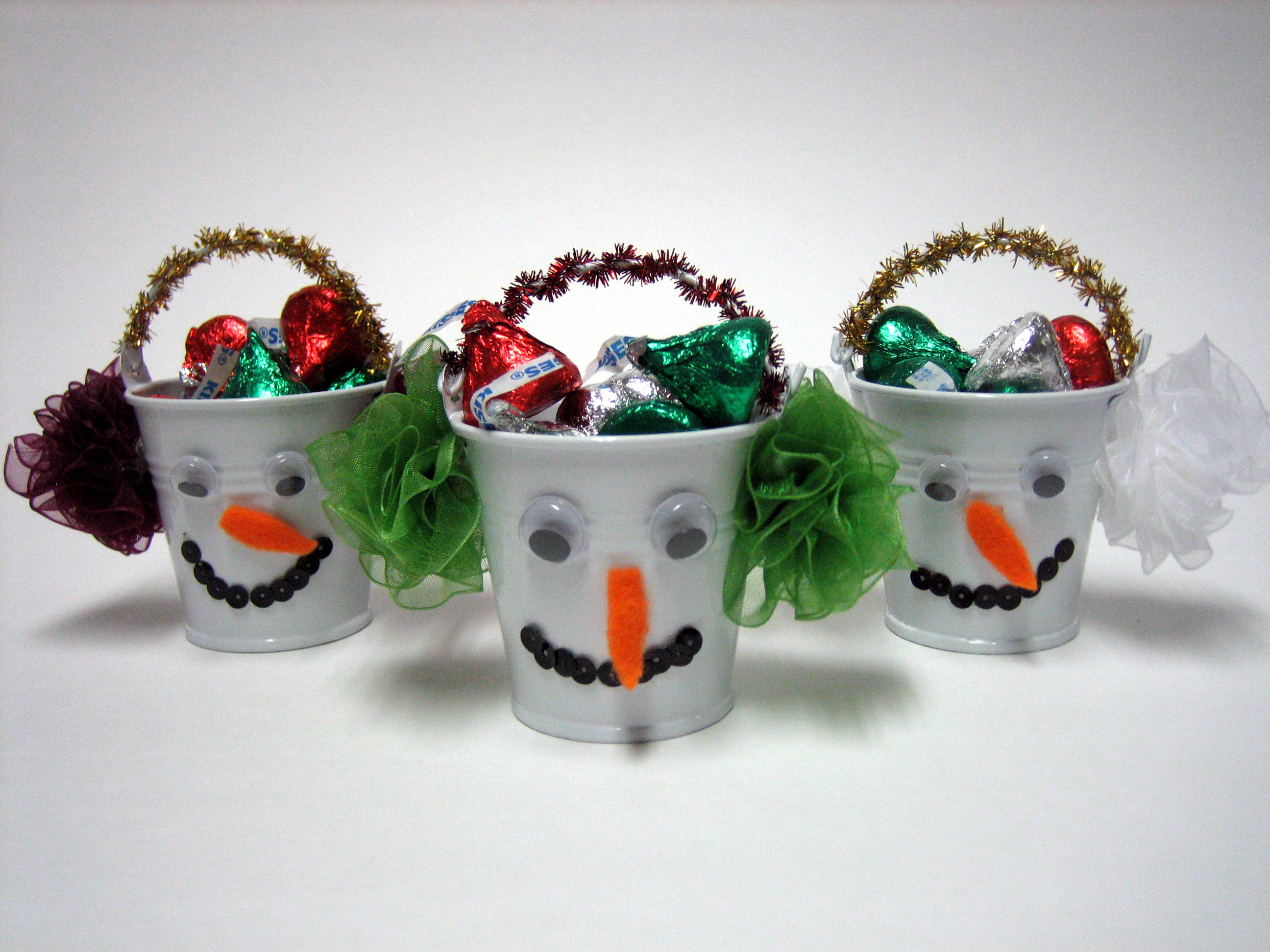 Snowman Favors - How to make favors with Bowdabra craft materials