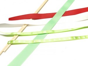 Create Holiday Ribbon Lollipop Wands