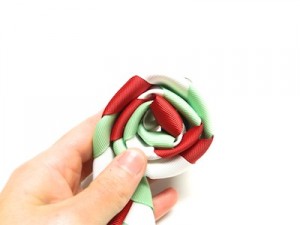 Beautiful Holiday Ribbon Lollipop Wands