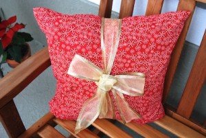 Christmas Outdoor Decorating – Pillow Packages