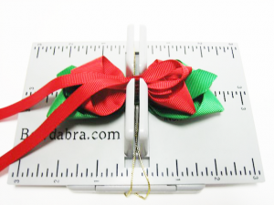 Cute & Crafty Hair Bows to DIY for Christmas