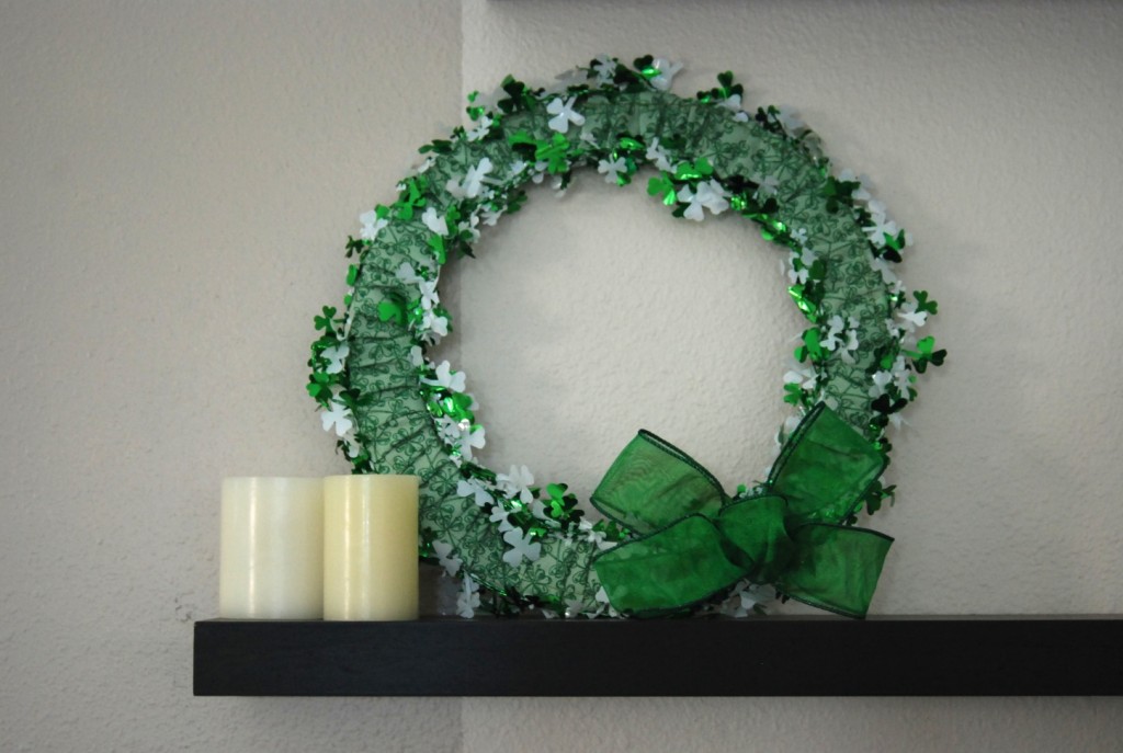 DIY St. Patrick's Day Fabric Wreath Making Tutorial