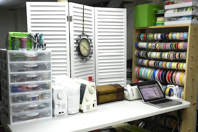 Tips for Organizing Craft Supplies: DIY Wooden Ribbon Holder : Bowdabra