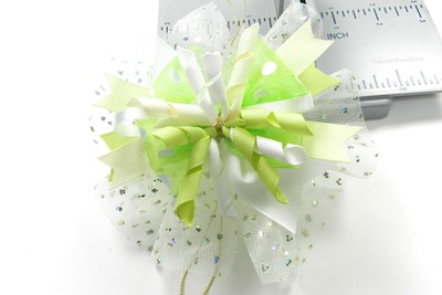 DIY tulle bows for St. Patrick’s Day