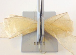 how to make a ribbon bow 