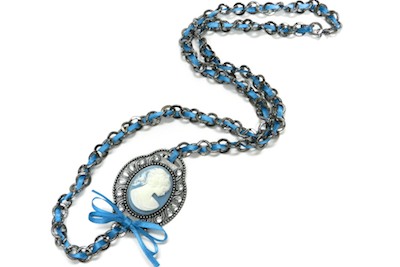 DIY blue Necklace