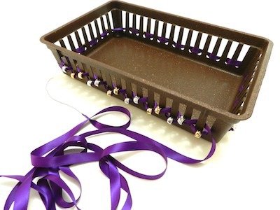 Create Christmas Basket with Ribbon