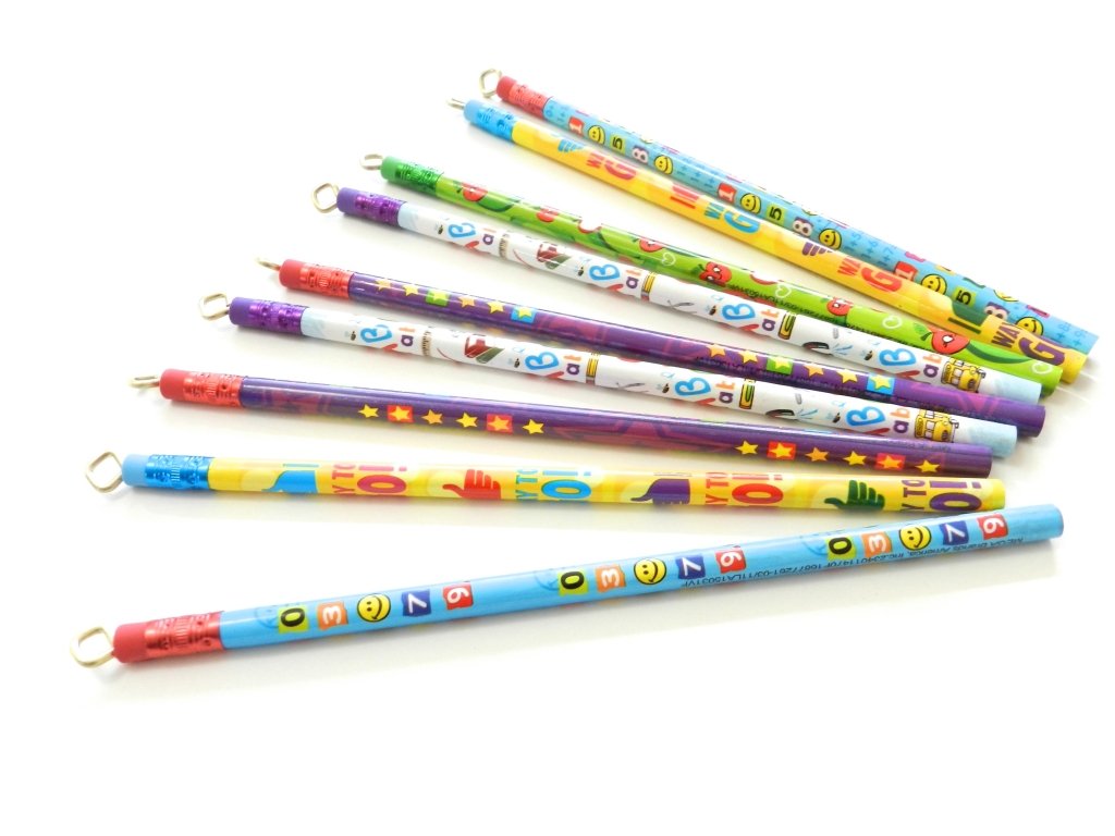 Last Minute New Year's Eve Kids Craft Project Pencil Ribbon Wands