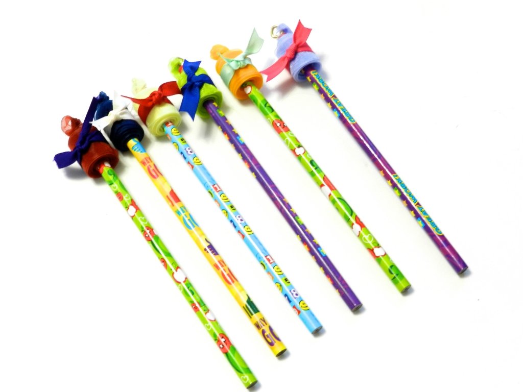 Last Minute New Year's Eve Kids Craft Project Pencil Ribbon Wands