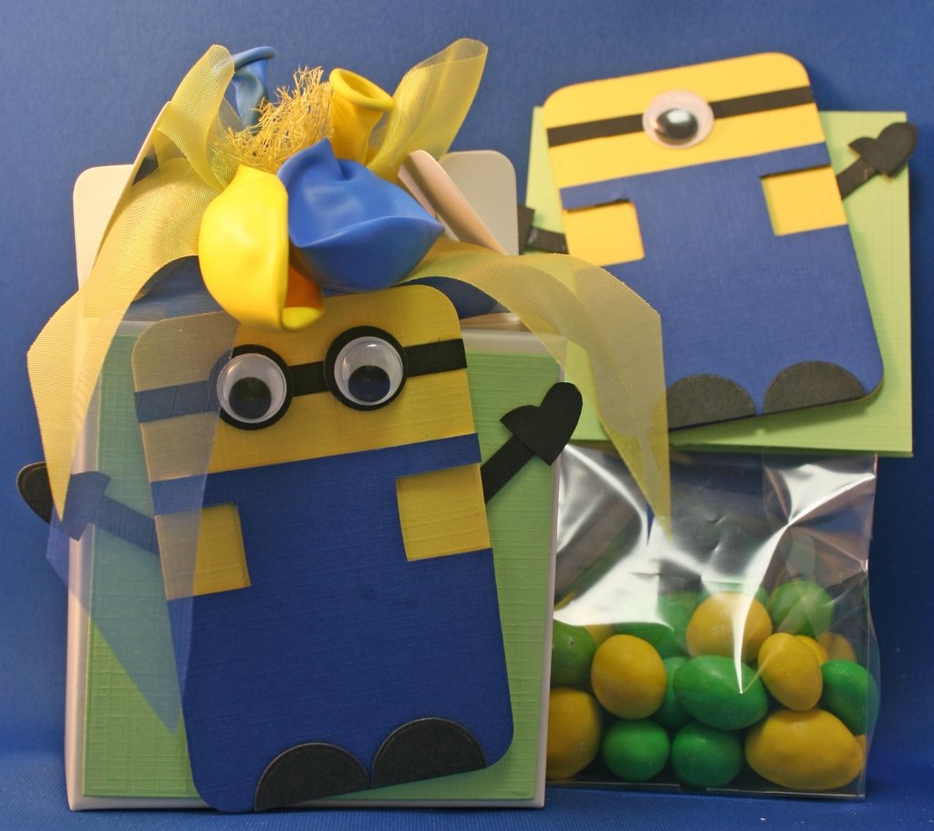 MMinion Treat Bags with Bowdabra Bow