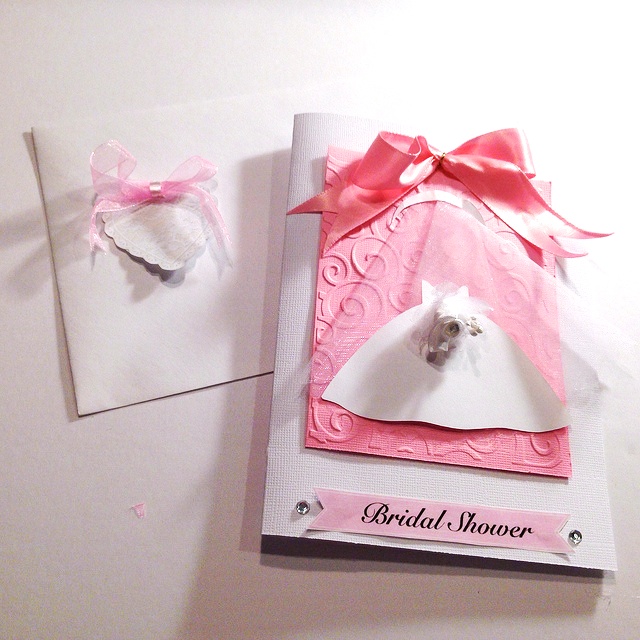 How to Make a Bridal Shower Card