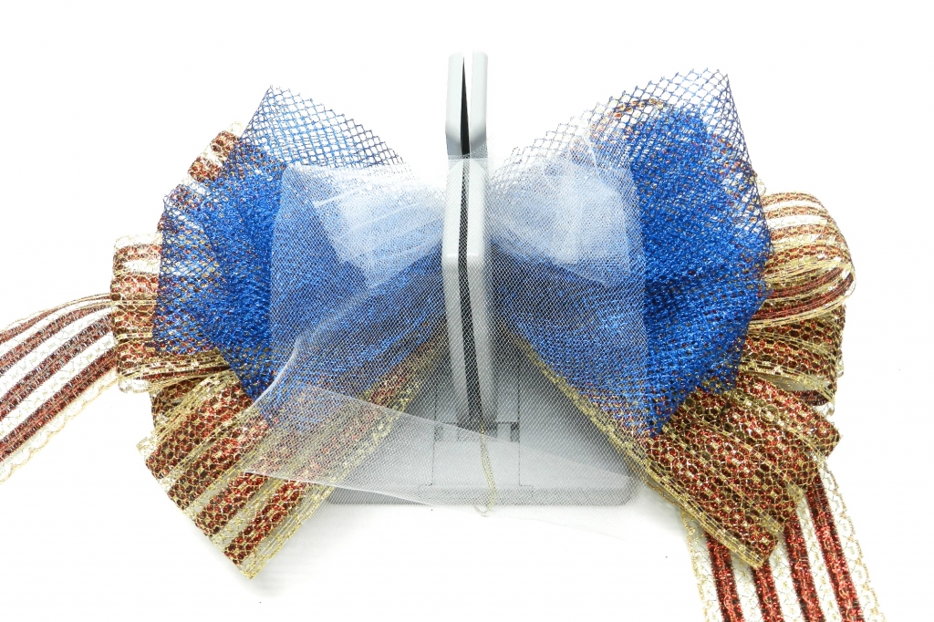 perfect bow for 4th of July Wreath