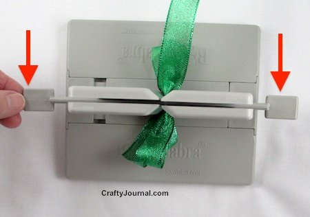 ribbon bow making - St. Patrick's Day Ribbon Bouquet by Crafty Journal