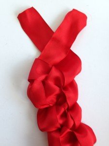 Heart Shaped Ribbon Lei wreath for decoration