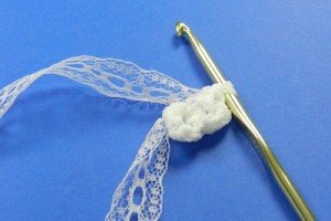 Create Crocheted Snowflake 