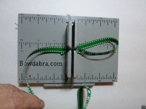 How to make a ribbon bow 