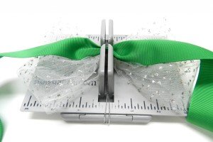 how to make a hair bow from ribbon