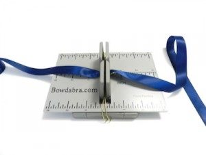 Bow maker tool with ribbon