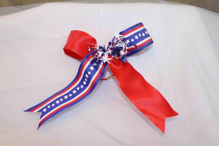 how to make a patriotic cheer bow - video tutorial