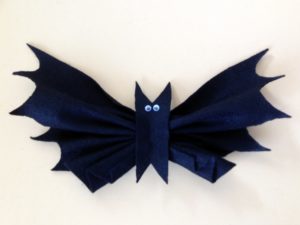 quick & easy making bat for outdoor decorations