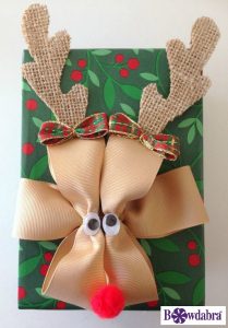 How to Make a Reindeer Bow Gift Topper