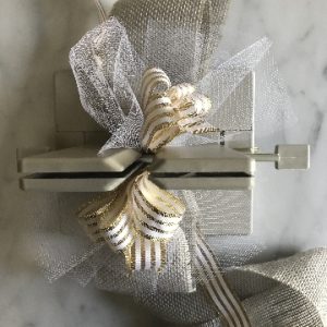 easy making wedding decor DIY bows