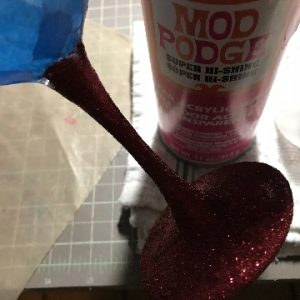 How to make Glittered Wine Glass for Valentines Party