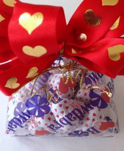 DIY bow for Valentine’s Day Gift Box 
