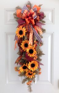How to Make Gorgeous Fall Swag Wreath with Bows