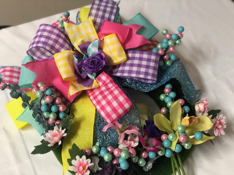 Awesome wreath bow