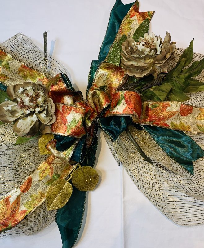 Cool Supersized Wreath Bow