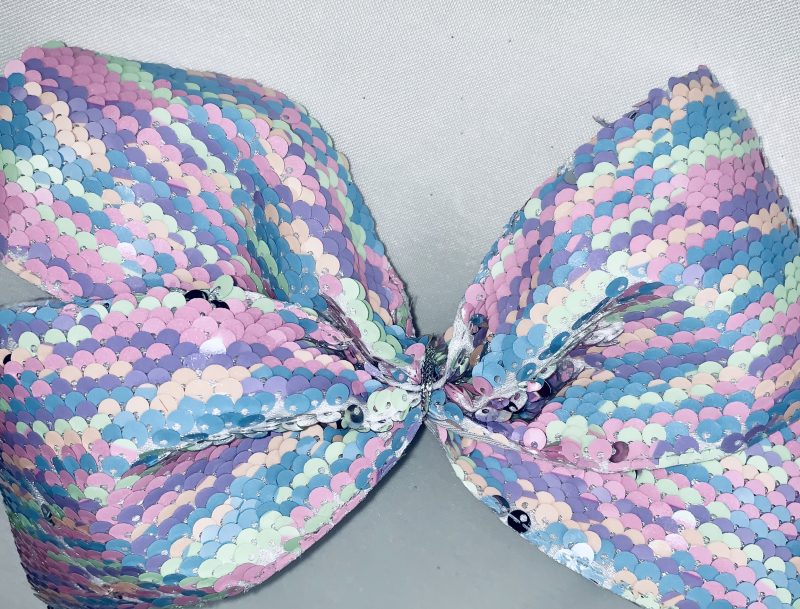 Pretty Hair Bow Gift Bow