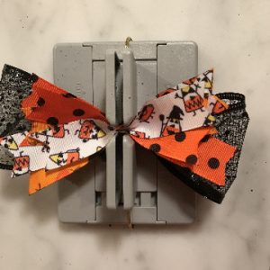 Layer Ribbon Spikes in Mini Bowdabra