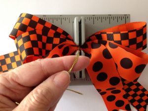Easy Wired Ribbon Pumpkin DIY – Ribbon and Bows Oh My!