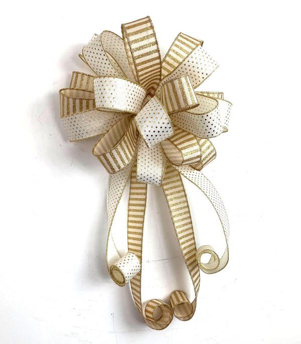DIY for Beautiful Bows for Wedding 