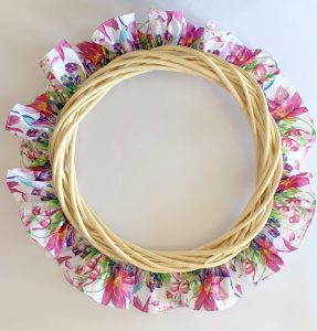ruffle ribbon and bow wreath
