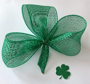 How to Make a Shamrock Bow for St Patrick’s Day