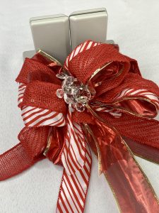 wired ribbon wreath bow