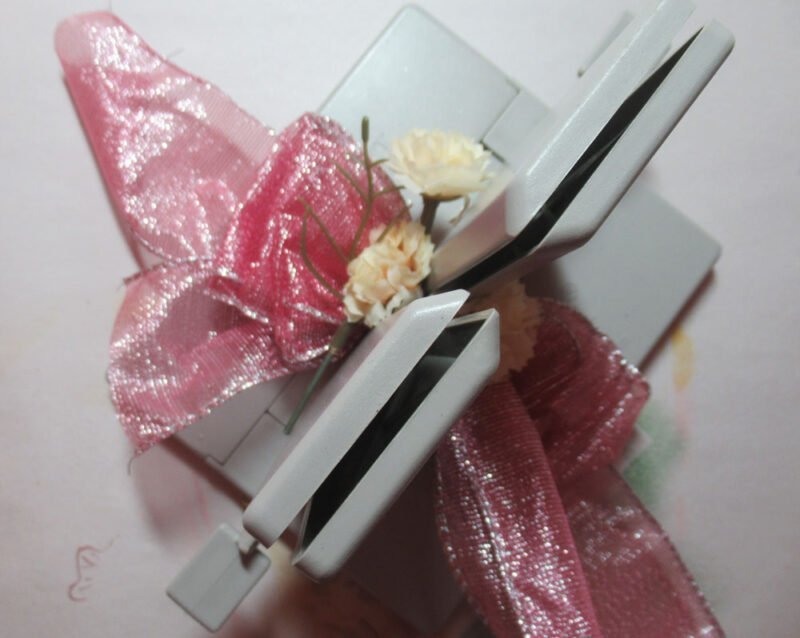 Bowdabra gift idea How to easily make a package of cards special with