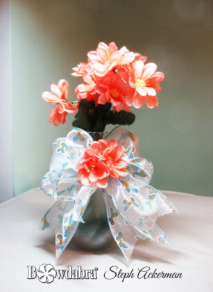 How to Make the most Beautiful Mother’s Day Vase with a Bowdabra Bow